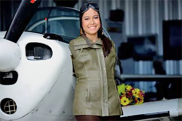 Джессика Кокс   первый в мире пилот без рук 14